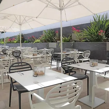 Apartmán Deluxe Twin With Half Board, Only Adults In
