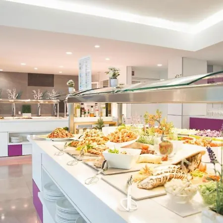 Apartmán Deluxe Twin With Half Board, Only Adults In *