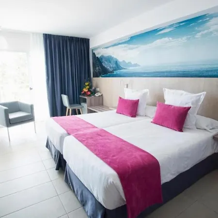 Deluxe Twin With Half Board, Only Adults In Playa del Inglés