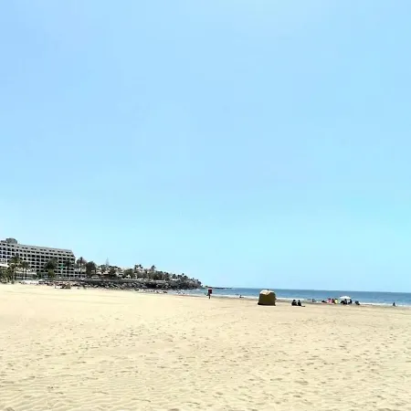Deluxe Twin With Half Board, Only Adults In 플라야 델 잉글스